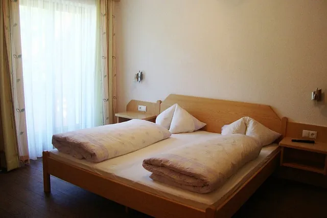 Doppelbett im Appartement